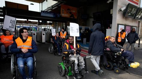 Protests for disabled rights in France before Paris Olympics